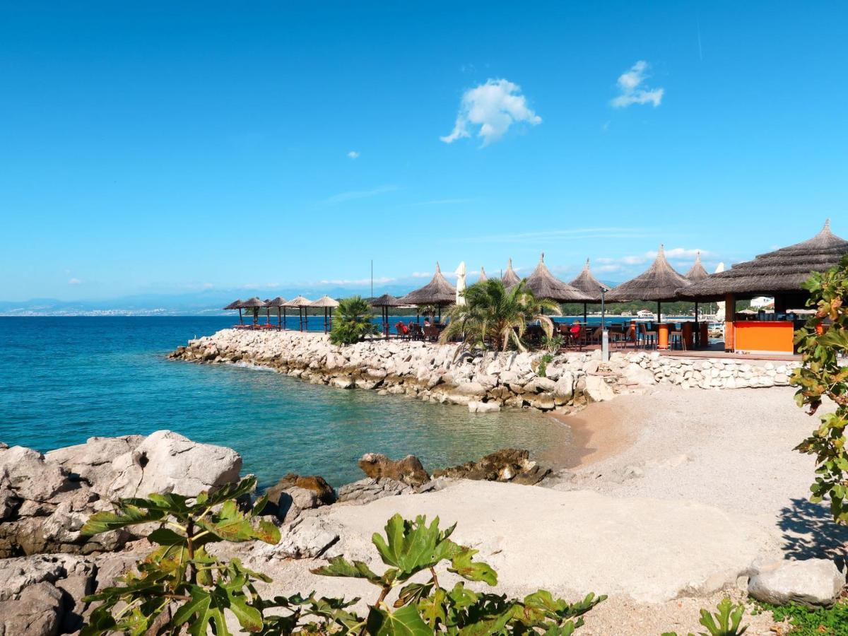 Apartment Albaneze By Interhome นยีวีเซ ภายนอก รูปภาพ